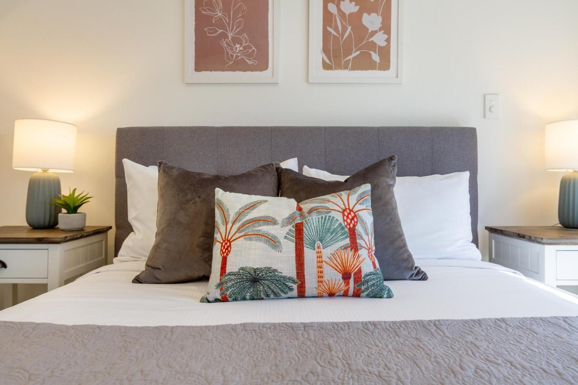 Two Bedroom, Two Bathroom Urban Oasis クライストチャーチ エクステリア 写真