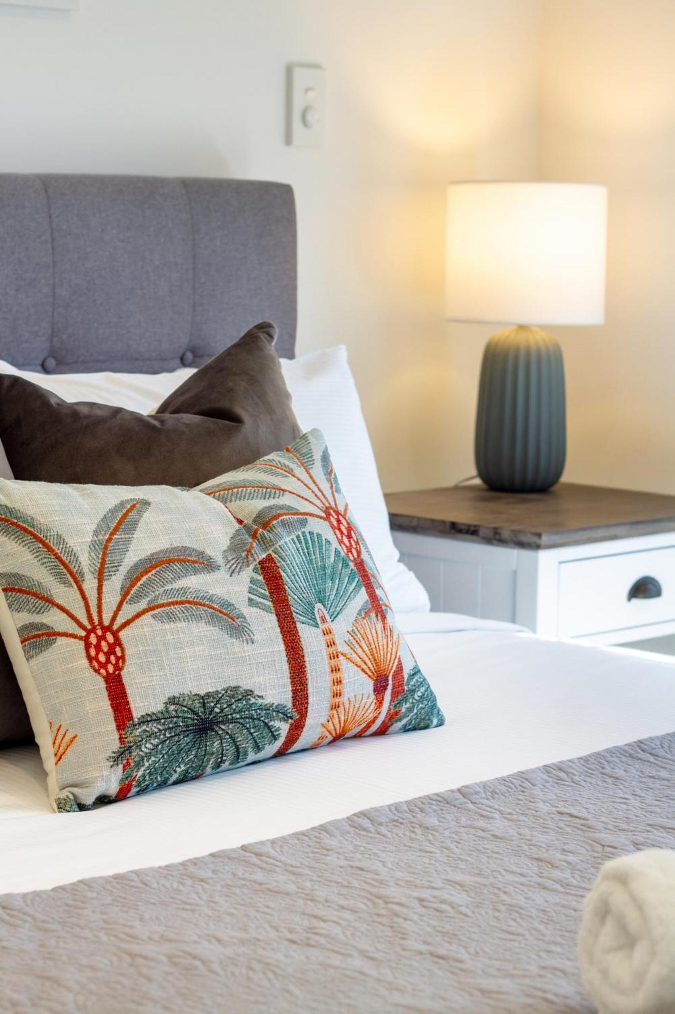 Two Bedroom, Two Bathroom Urban Oasis クライストチャーチ エクステリア 写真